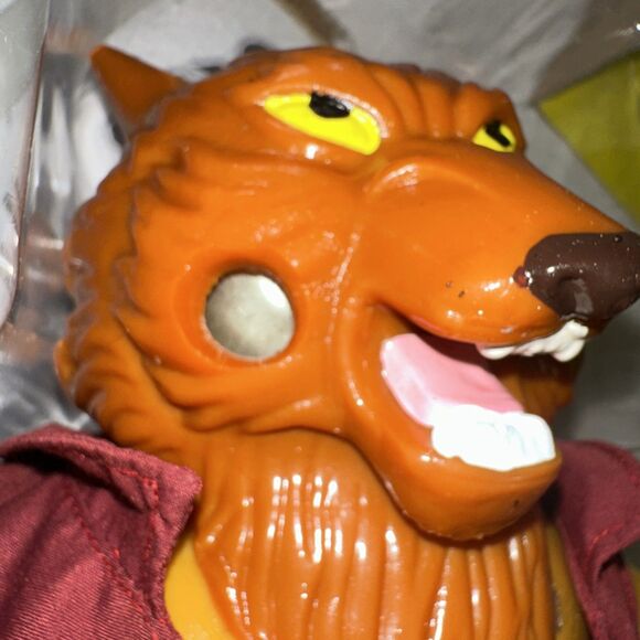 MANLEY TOY QUEST STRETCH SCREAMERS ELECTRONIC 14" WOLFMAN WITH BOX - Picture 8 of 16